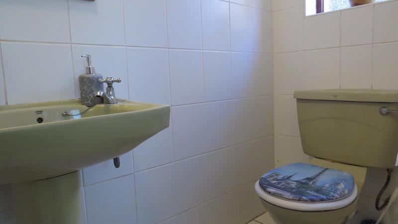 To Let 3 Bedroom Property for Rent in Edgemead Western Cape